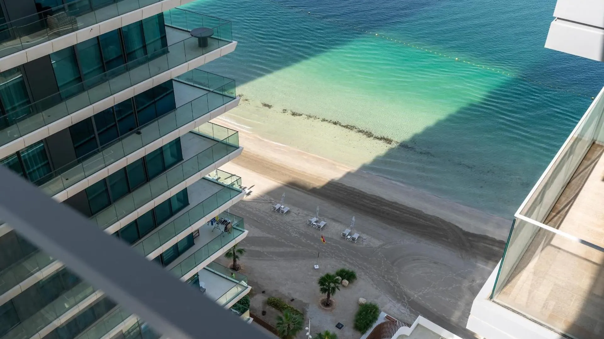 Beach Isle 2Br - Private Beach & Sea View - Cityapartmentstay Dubai